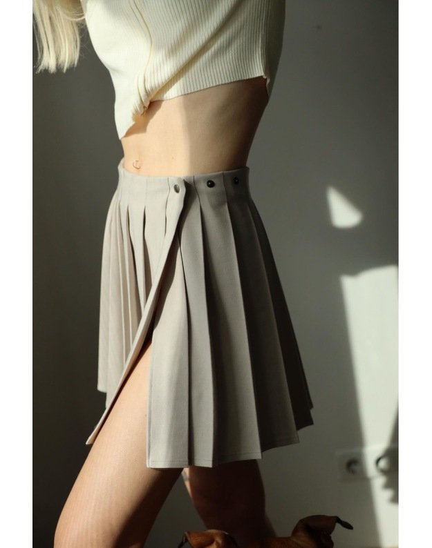S I M 01, beige